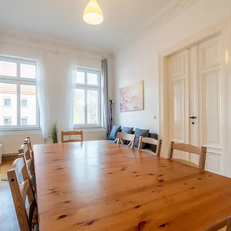Traumhafte Jugendstilwohnung In Zentraler Lage * Leipzig