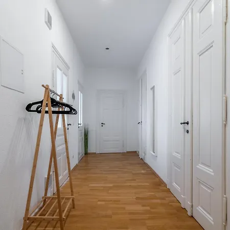 Apartment Traumhafte Jugendstilwohnung In Zentraler Lage Leipzig