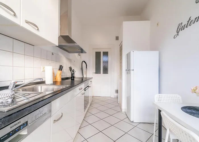 Traumhafte Jugendstilwohnung In Zentraler Lage Am Zoo