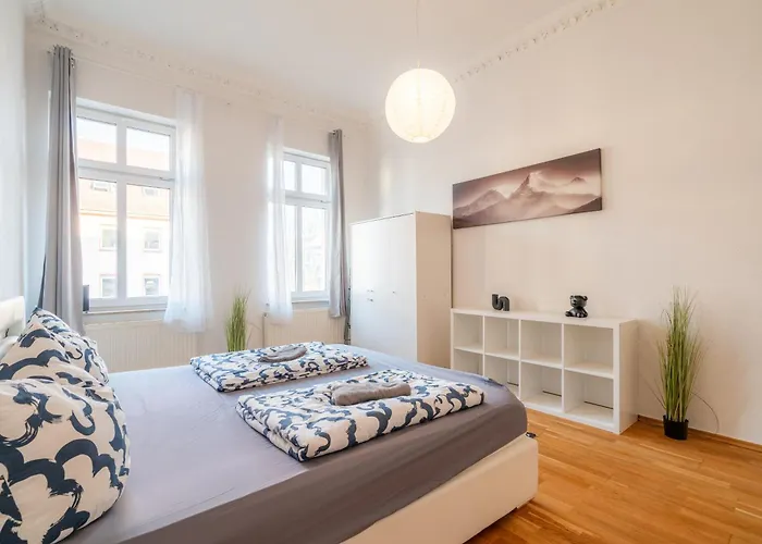 Traumhafte Jugendstilwohnung In Zentraler Lage Am Zoo