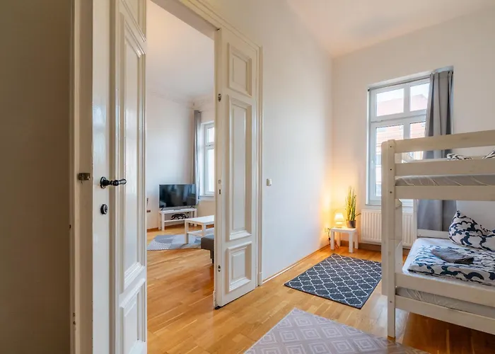 Traumhafte Jugendstilwohnung In Zentraler Lage Am Zoo